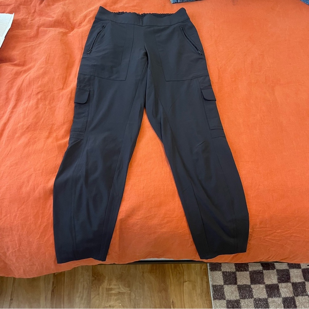 Athleta Women’s Black Cargo Pants